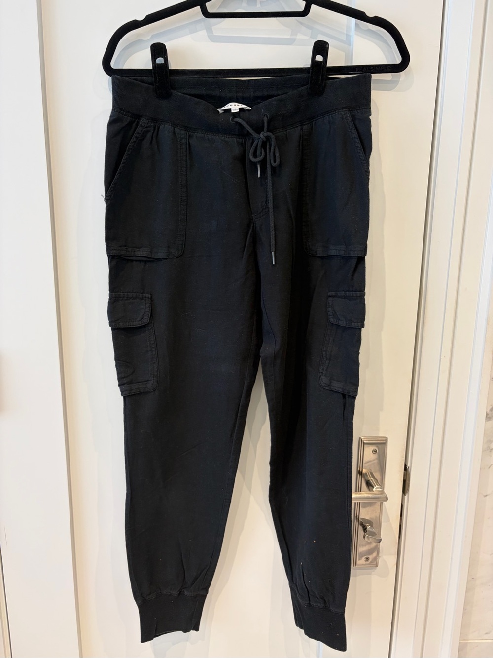 Aritzia Black Cargo Jogger Pants - Ankle Length